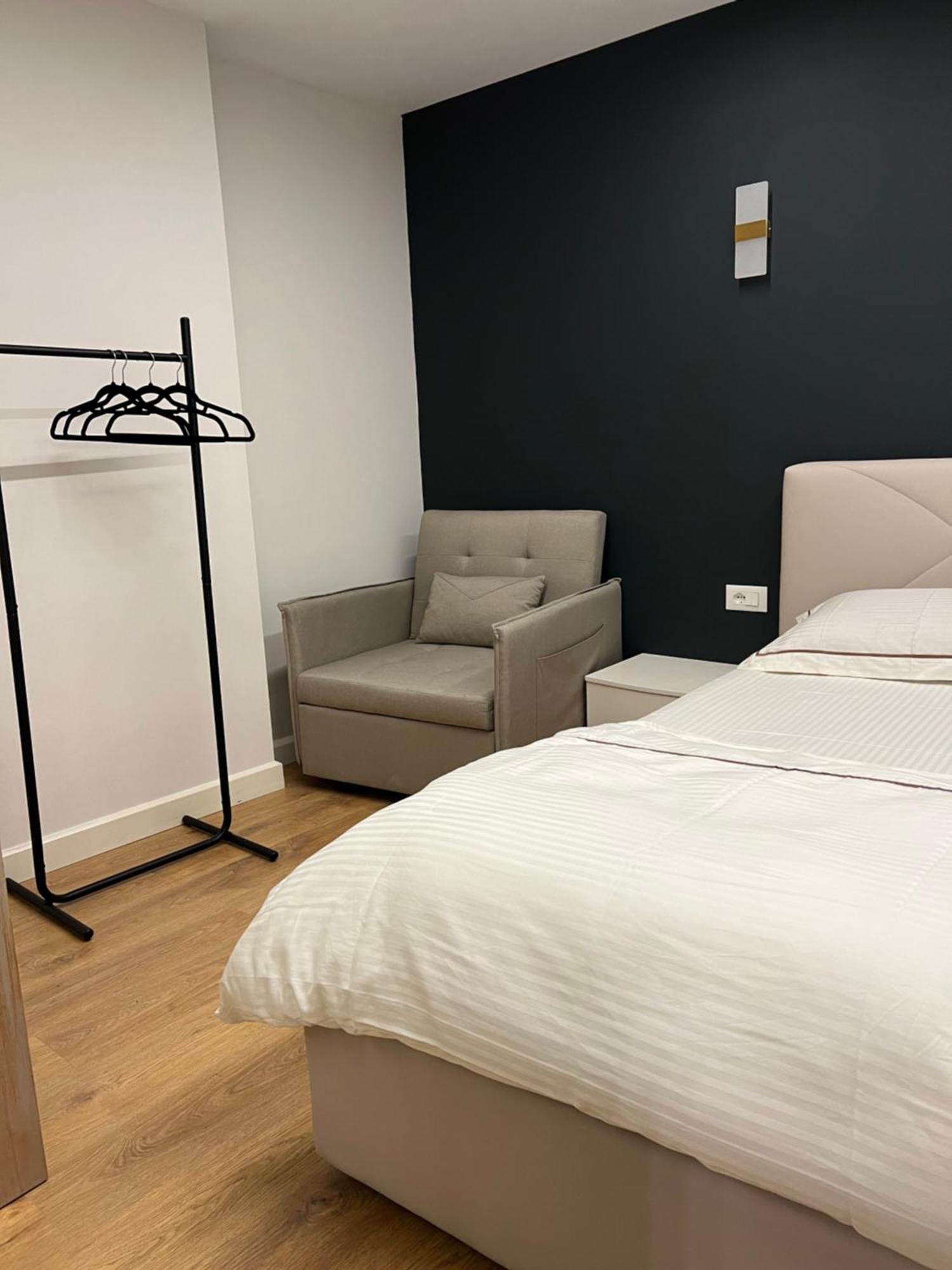 Port View Apartment 1 Durrës 外观 照片
