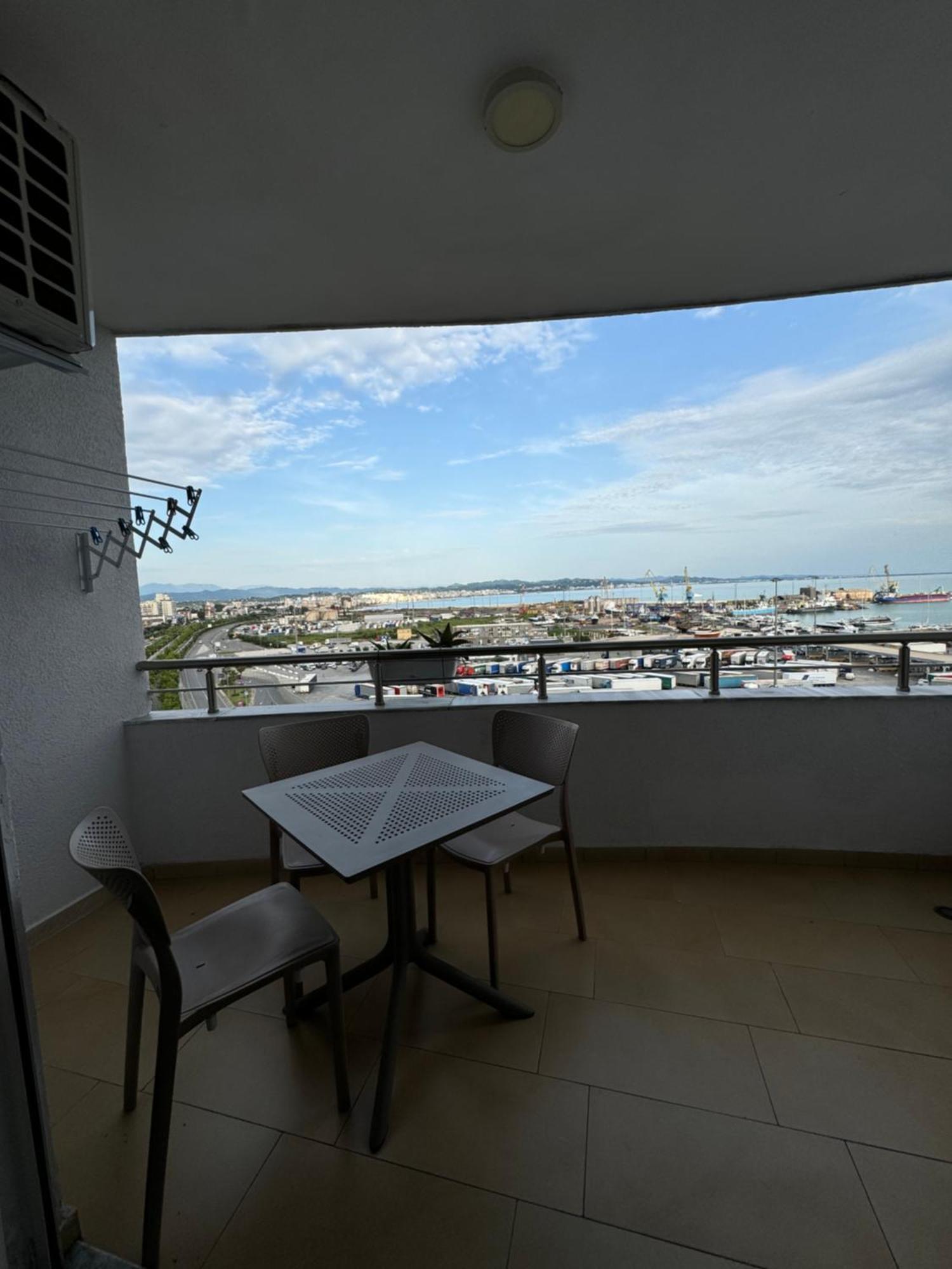 Port View Apartment 1 Durrës 外观 照片